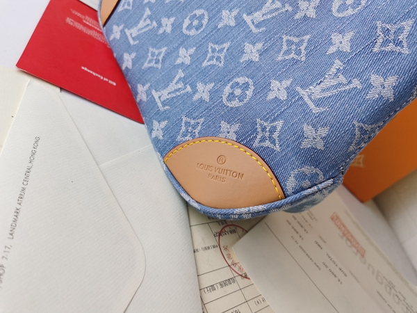 ルイヴィトンバッグ素材ディテール